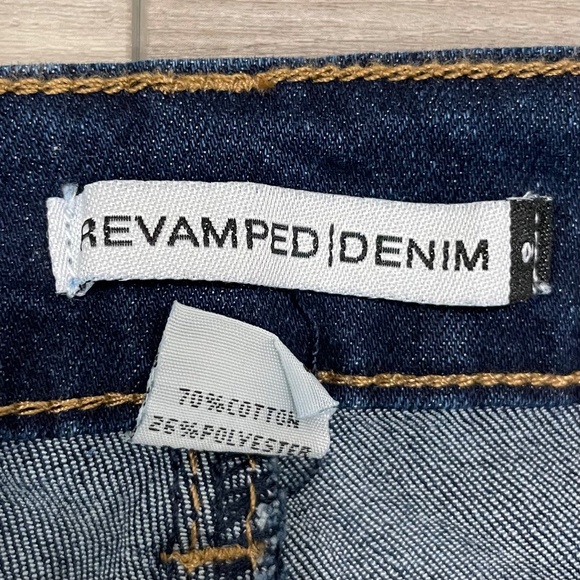 NWT REVAMPED DENIM High Rise Distressed Jeans with Stretch Size 00 - Picture 5 of 9